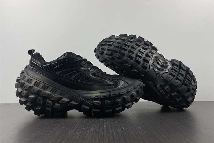 Balenciaga X4 47