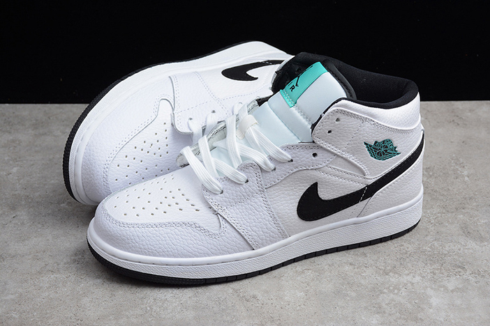 Air Jordan 1 Mid BG