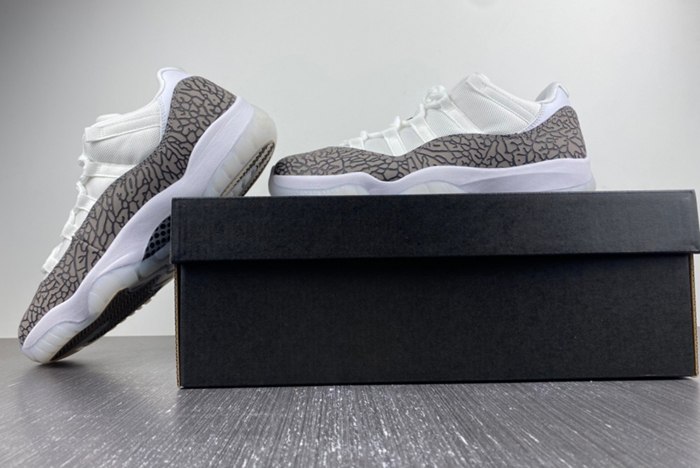 Air Jordan 11 Low WMNS “Yellow Snakeskin” AV2187-140`