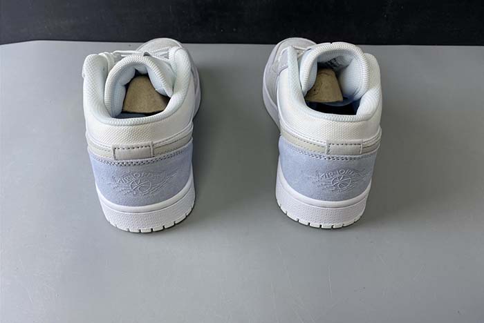 AIR JORDAN 1 LOW "Pairs" CV3043-100