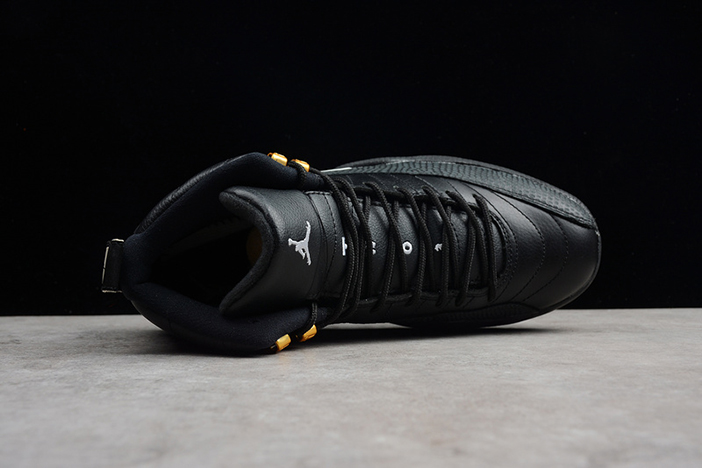 AIR JORDAN 12