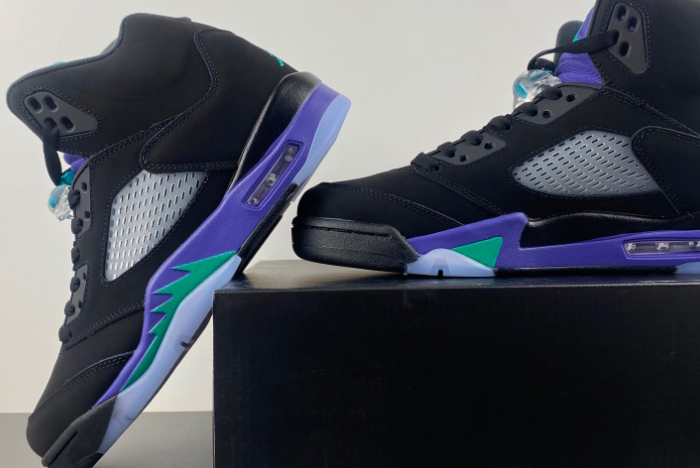 Air Jordan 5 Retro
