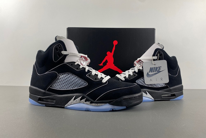 Air Jordan 5 “Black Metallic Reimagined” HF3975-001