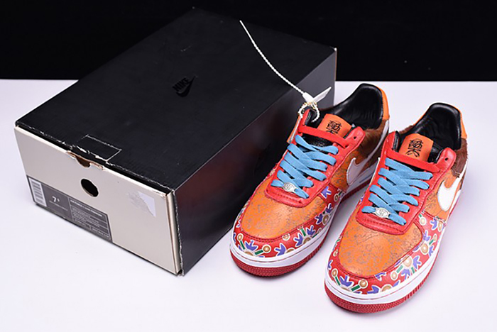 Nike Air Force 1 Low Premium AF1 "Year of the Dog" 313404-611