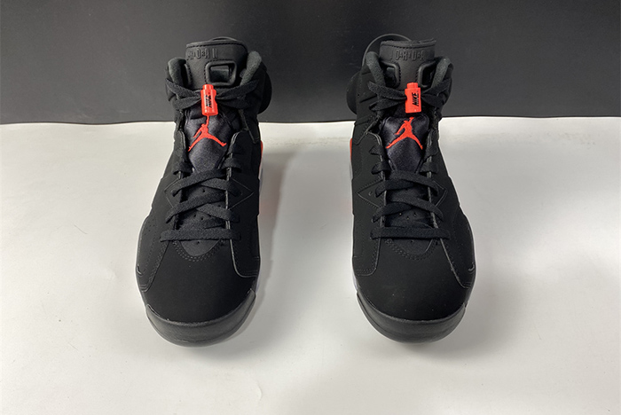 AIR JORDAN 6 RETRO