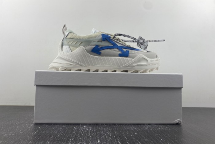 Off-White c/o Virgil Abloh 1