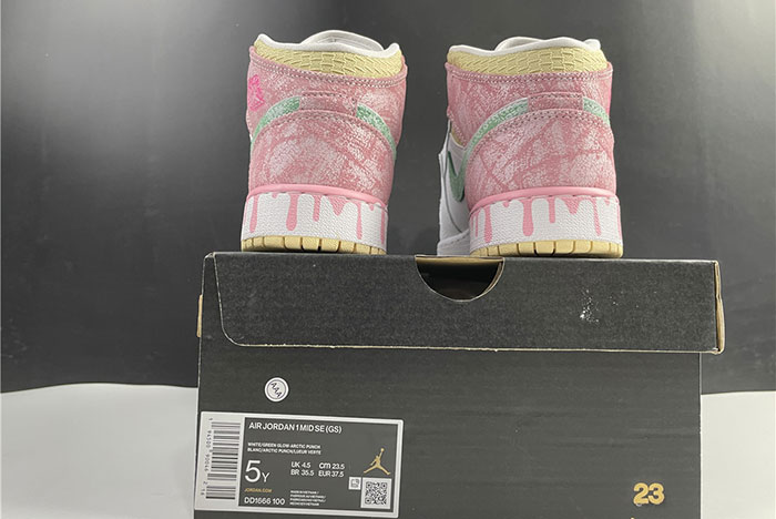 Air Jordan 1 Mid GS "Paint Drip" DD1666-100