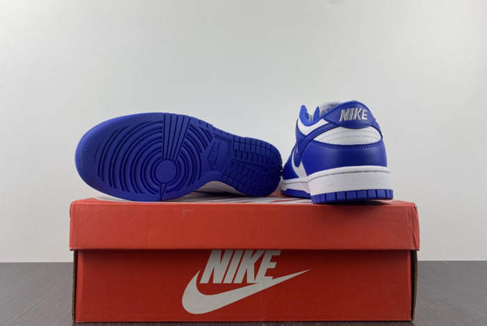 Nike Dunk Low “UCLA” DV7067-400.