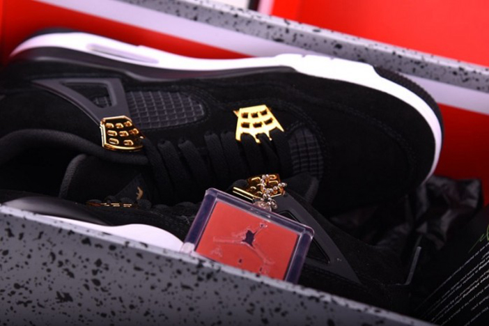 Air Jordan 4