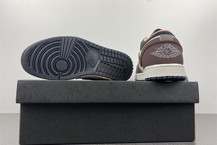 Air Jordan 1 Low “Mocha Brown” DC6991-200