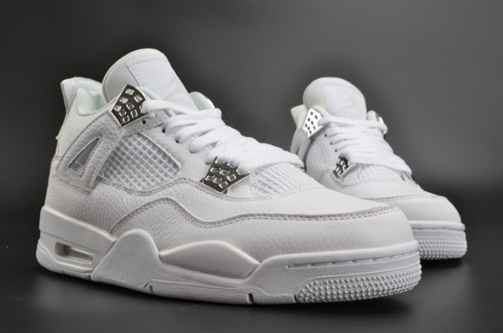 Air Jordan 4 Retro