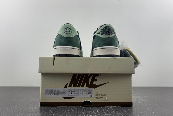 Travis Scott x Air Jordan 1 Low DM7866 813