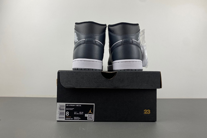 Wmns Jordan 1 Mid 