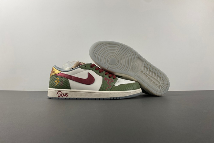 Air Jordan 1 Retro Low OG