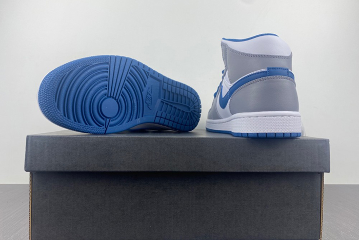 NIKE AIR JORDAN 1 DQ8423-014