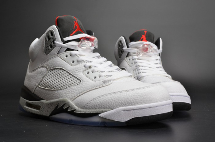 AIR JORDAN 5 RETRO