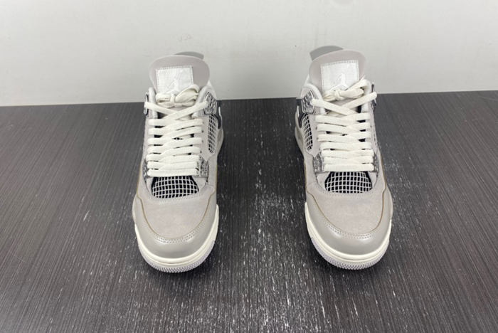 Air Jordan 4 WMNS “Frozen Moments” AQ9129-001