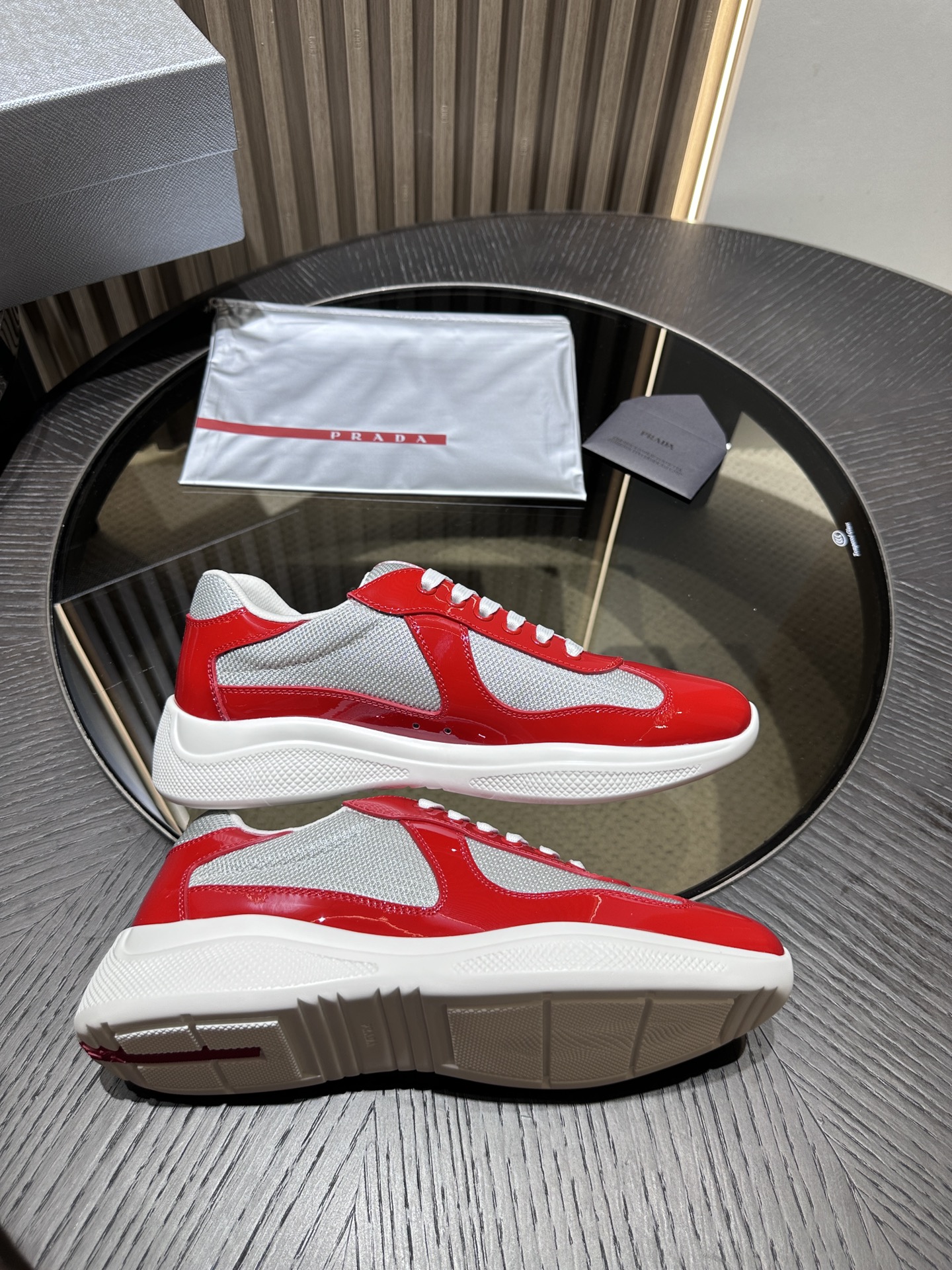 P*DA Sneakers