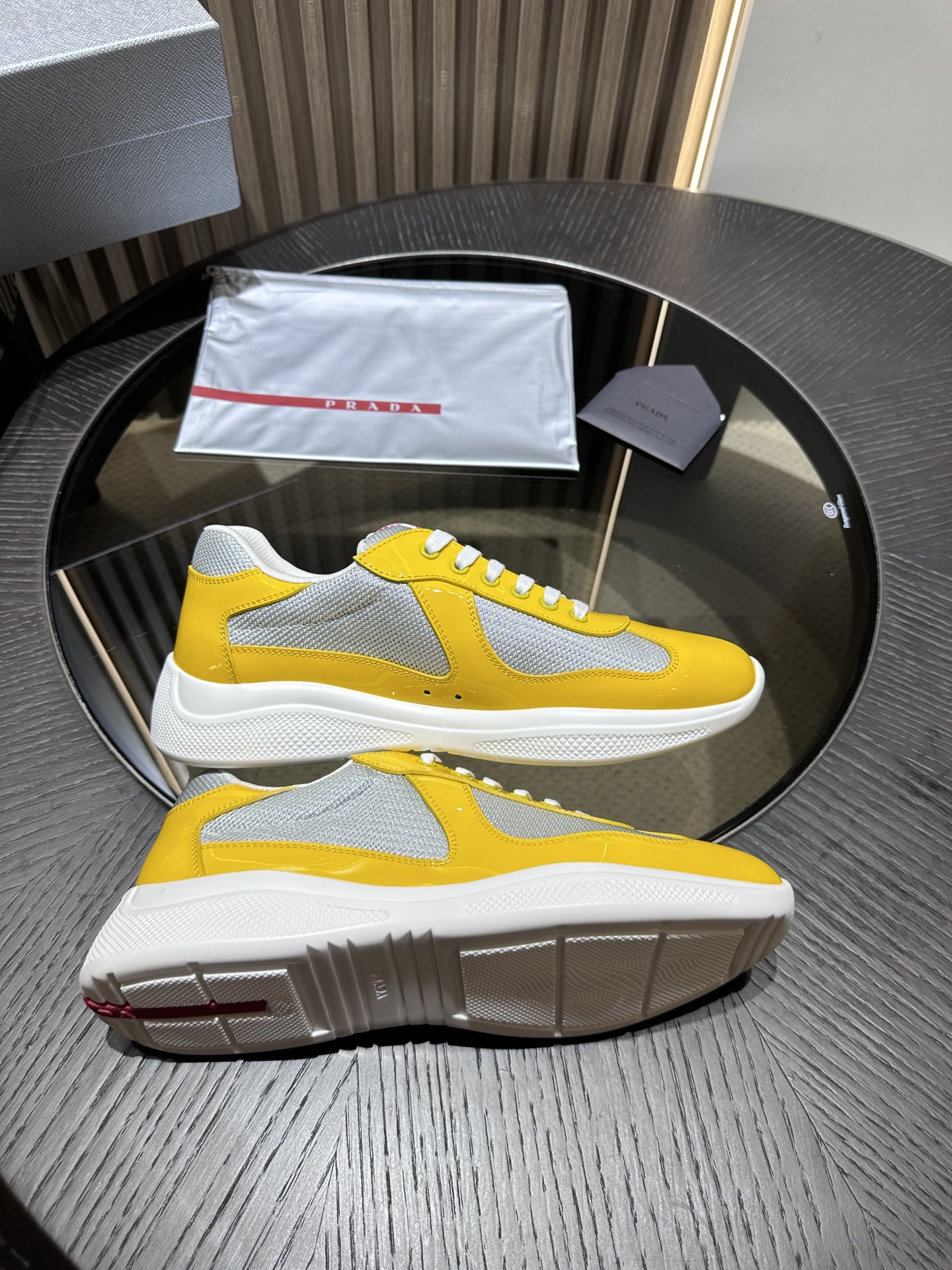 P*DA Sneakers