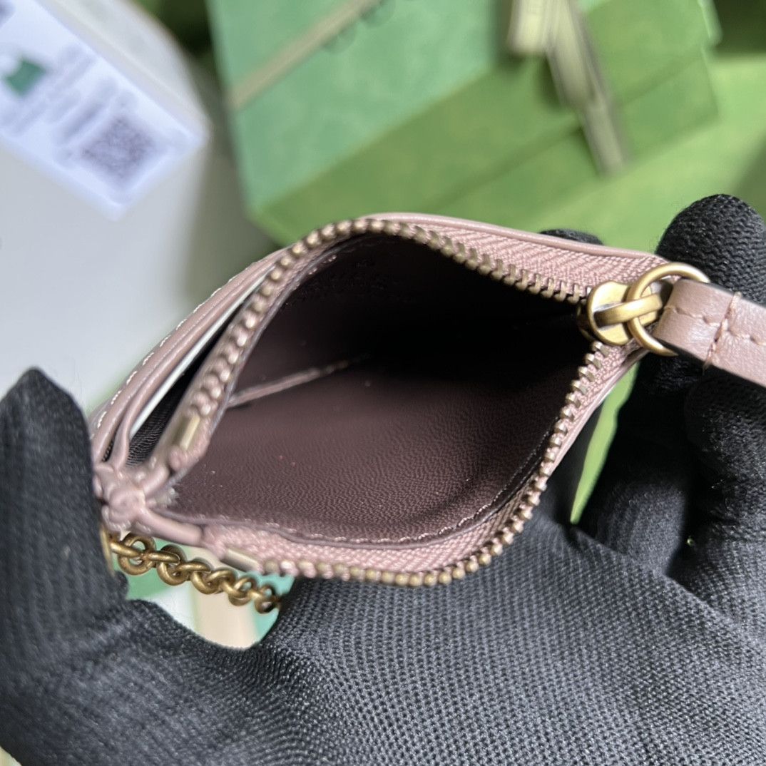 G*u*i gg marmont bag