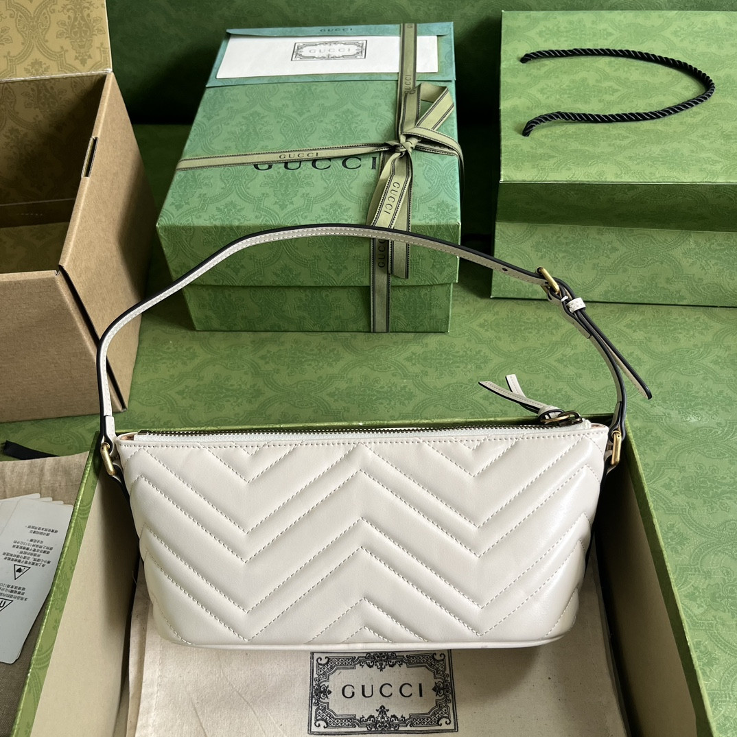 G*u*i gg marmont bag