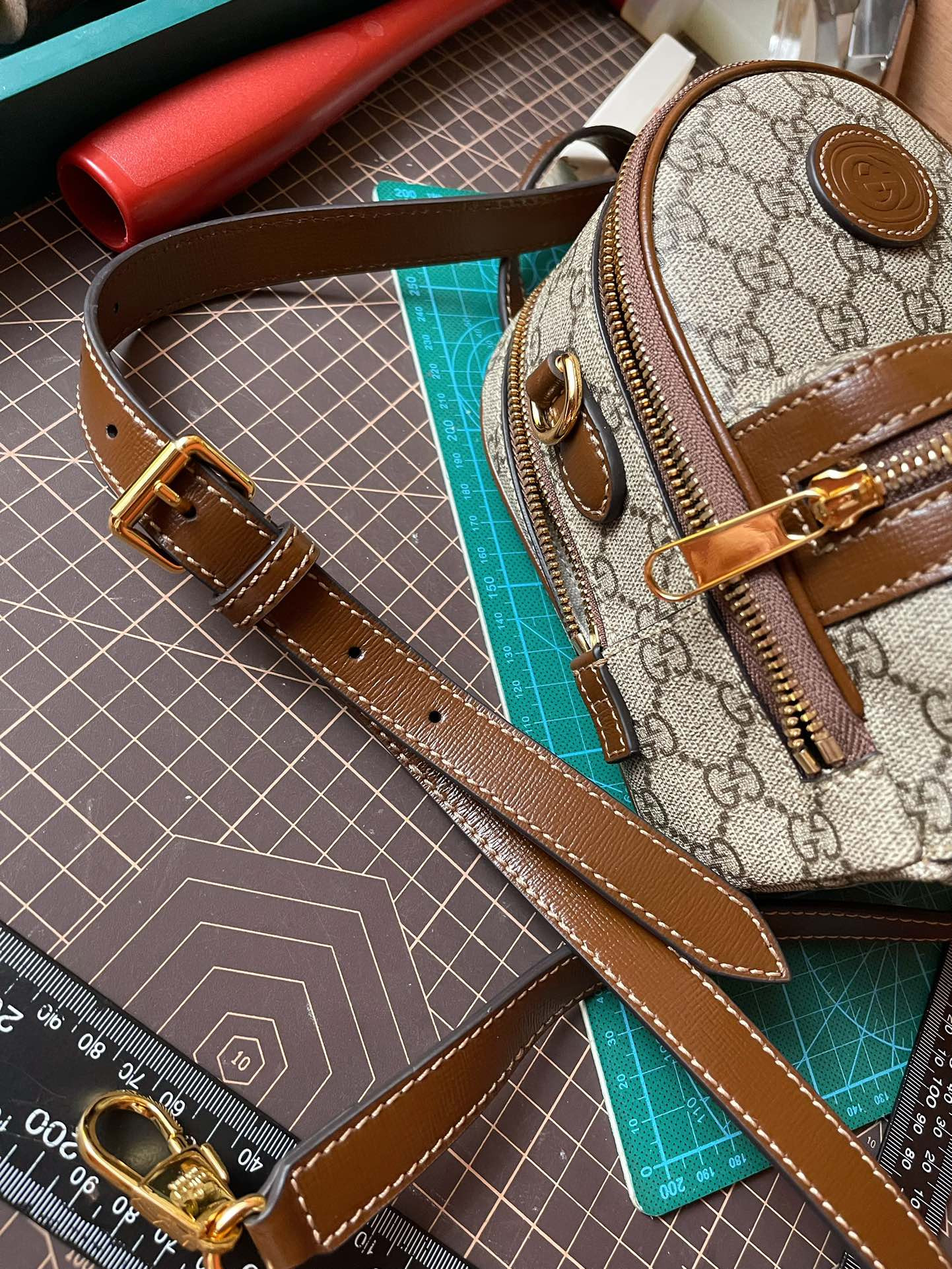 G*u*i gg retro bag