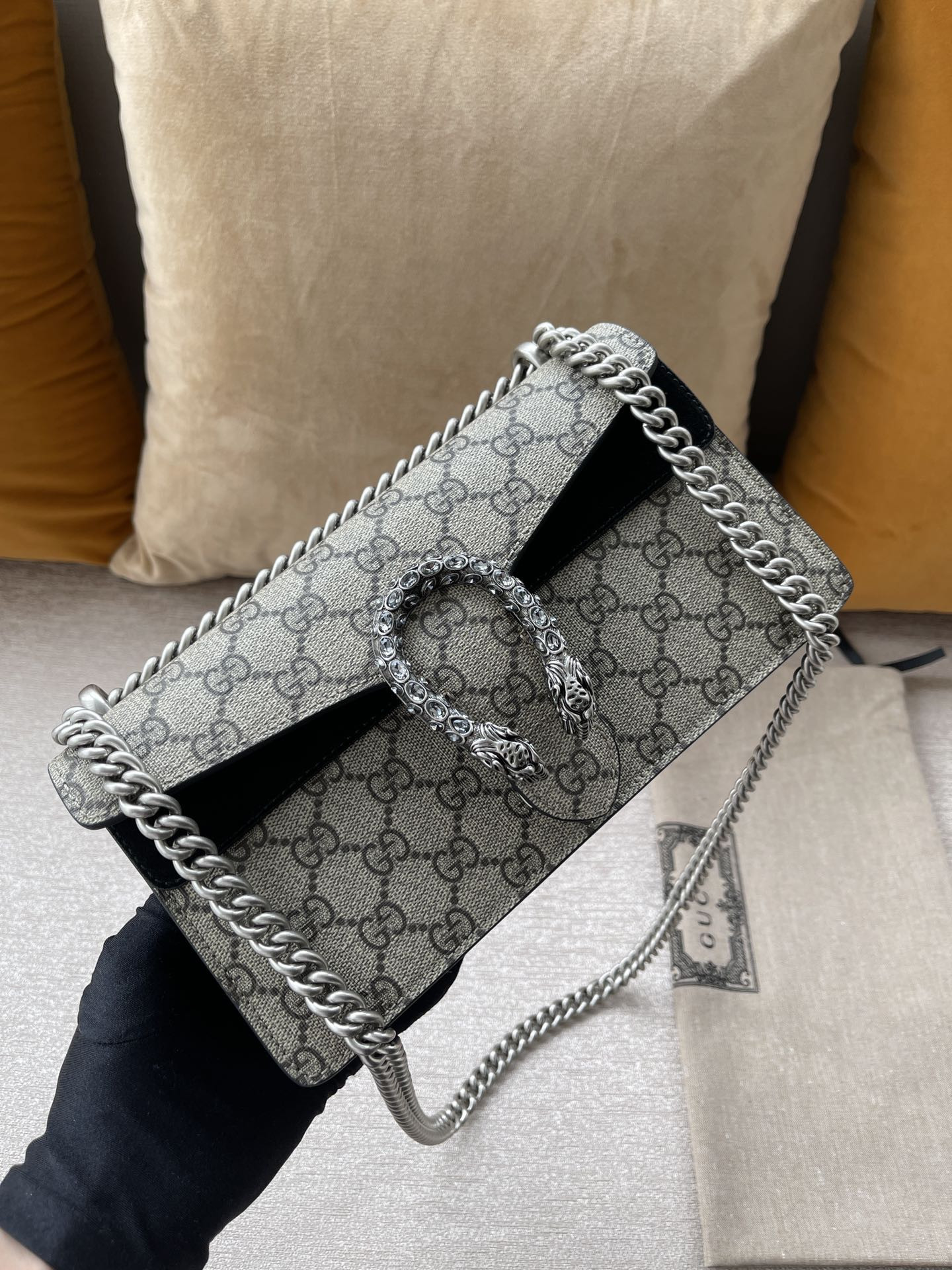 G*u*i dionysus bag