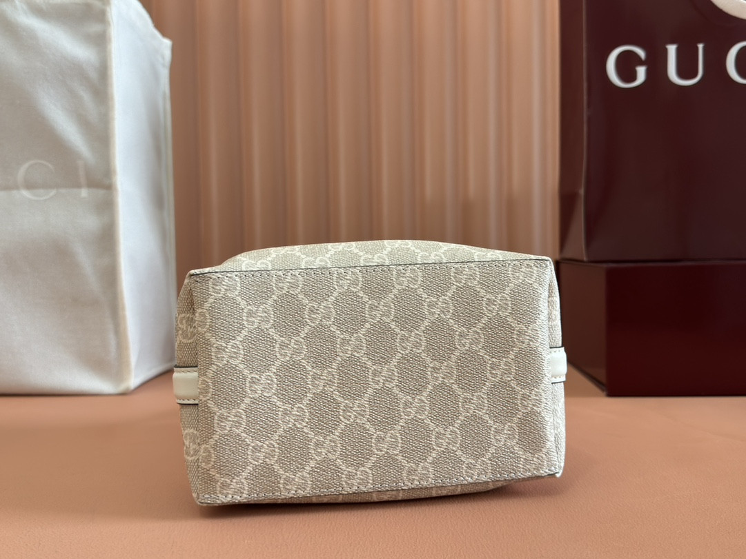G*u*i ophidia tote bag