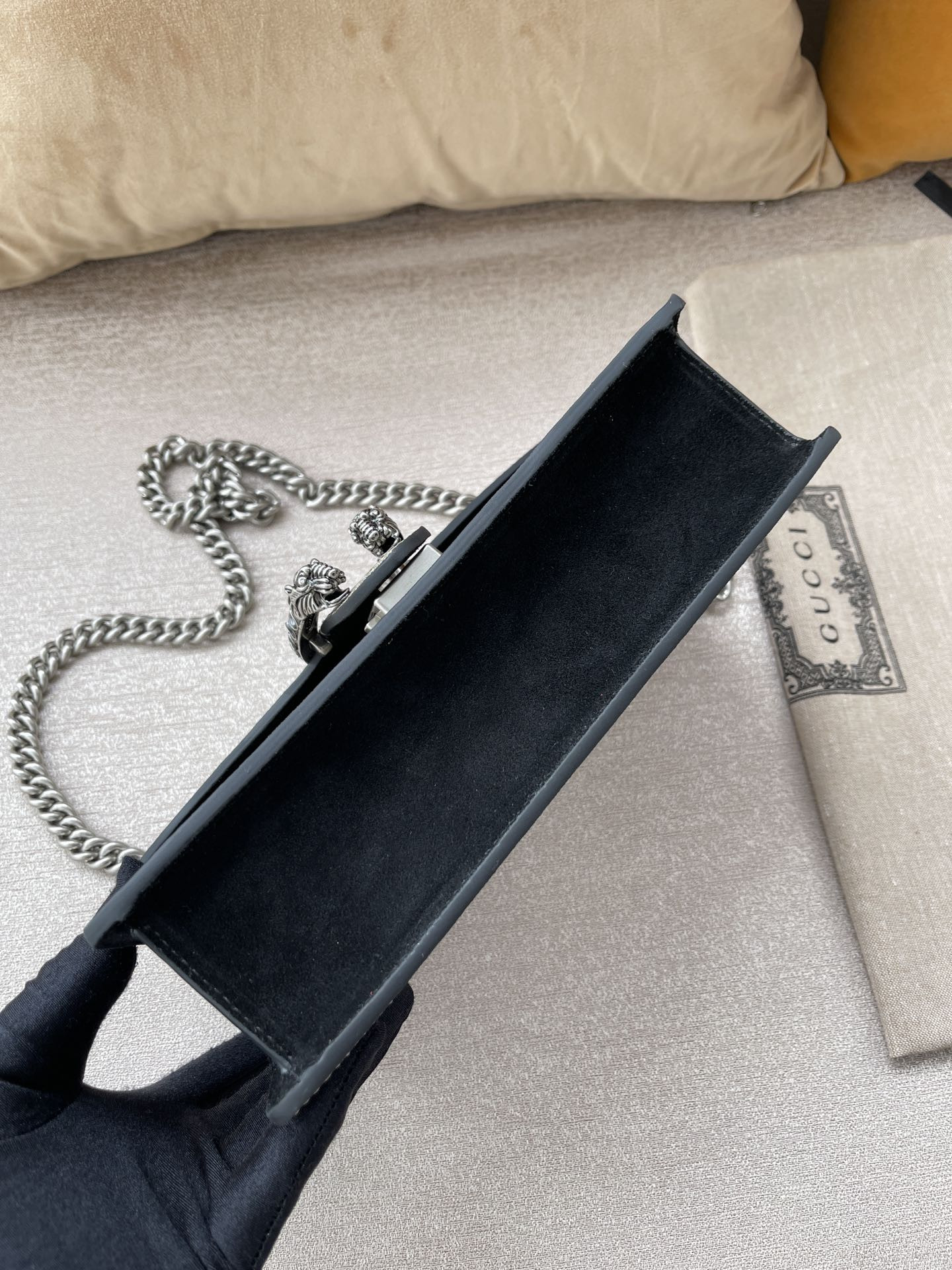 G*u*i dionysus bag
