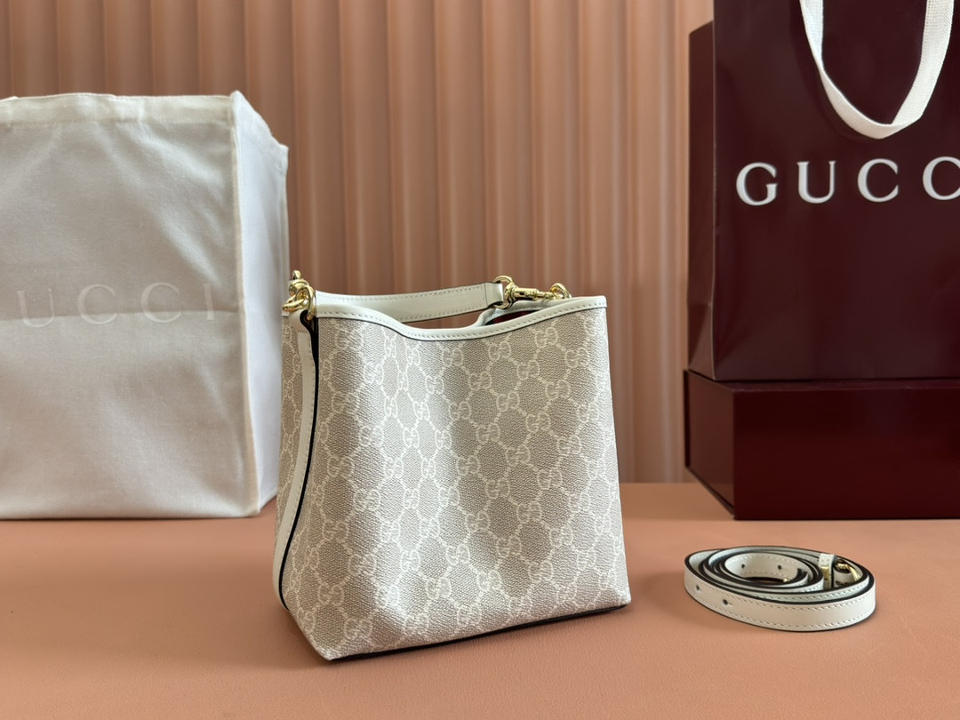 G*u*i ophidia tote bag