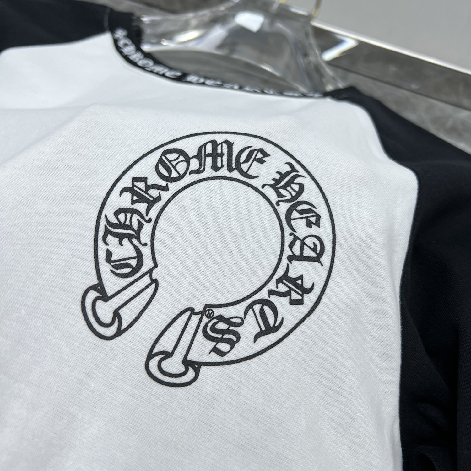 Chrome Hearts Unisex CH Raglan Sleeve Long-Sleeve T-Shirt - Round Neck, BlACK/White
