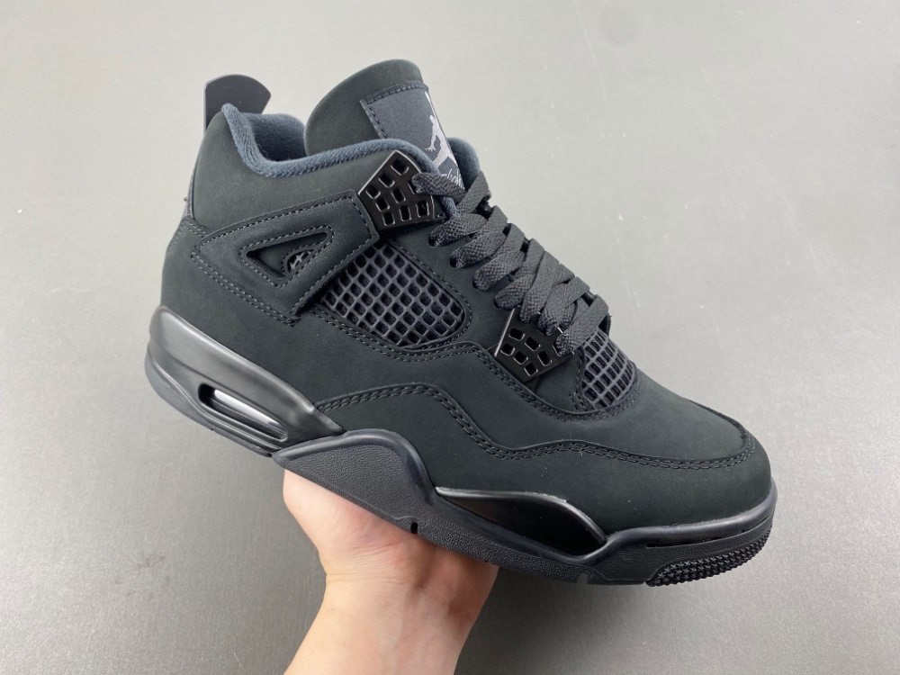 Air Jordan 4 “Black Cat” 2025 FV5029-010