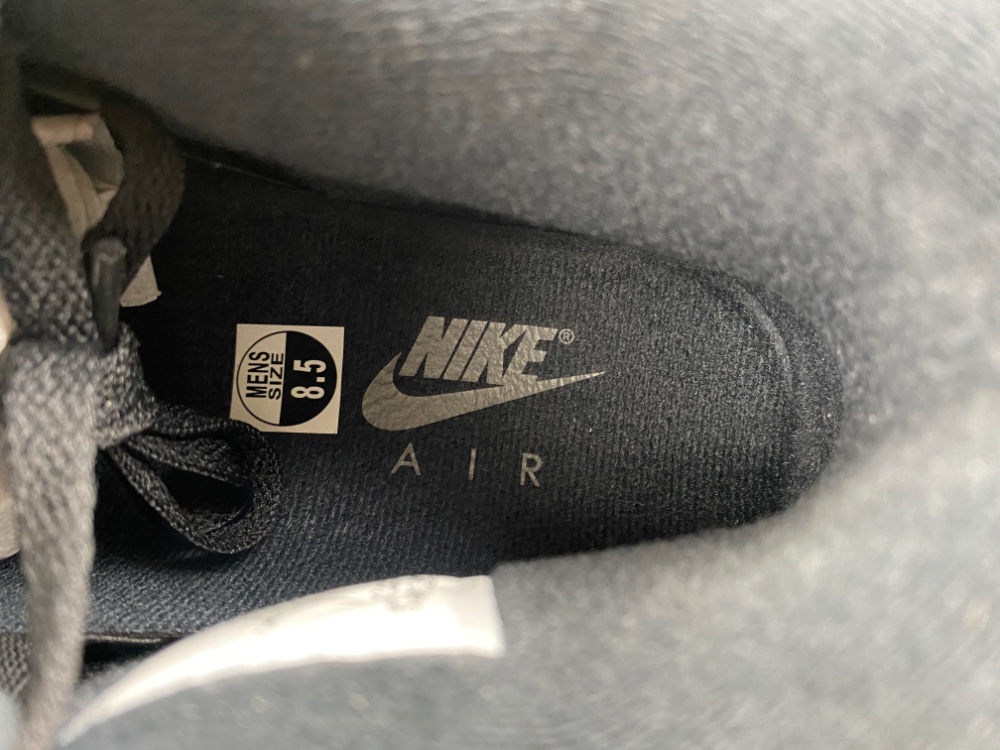 Air Jordan 4 “Black Cat” 2025 FV5029-010