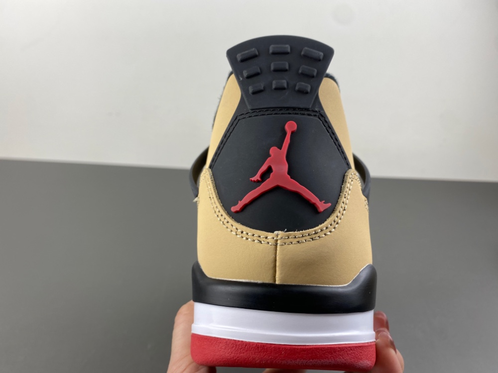 Air Jordan 4 Retro