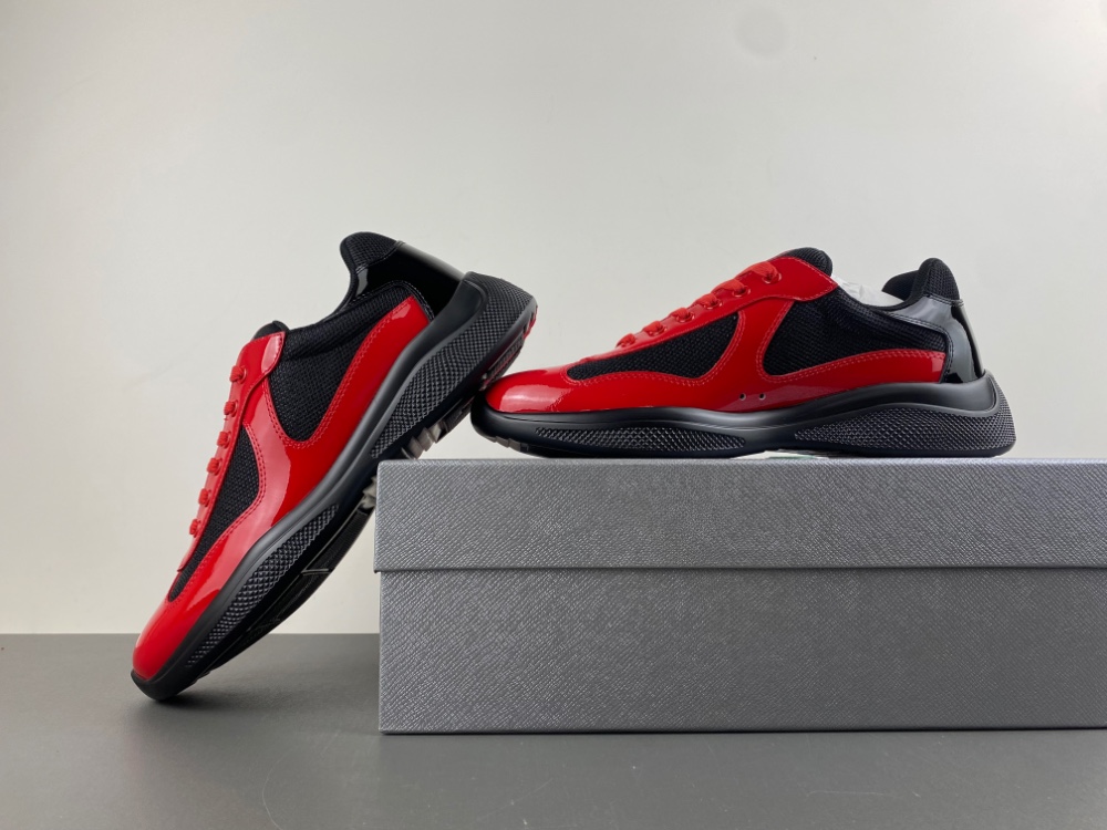Prada America x2