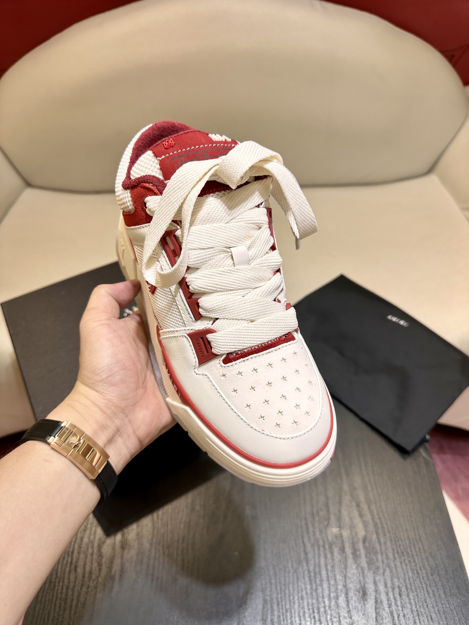 A*RI sneaker