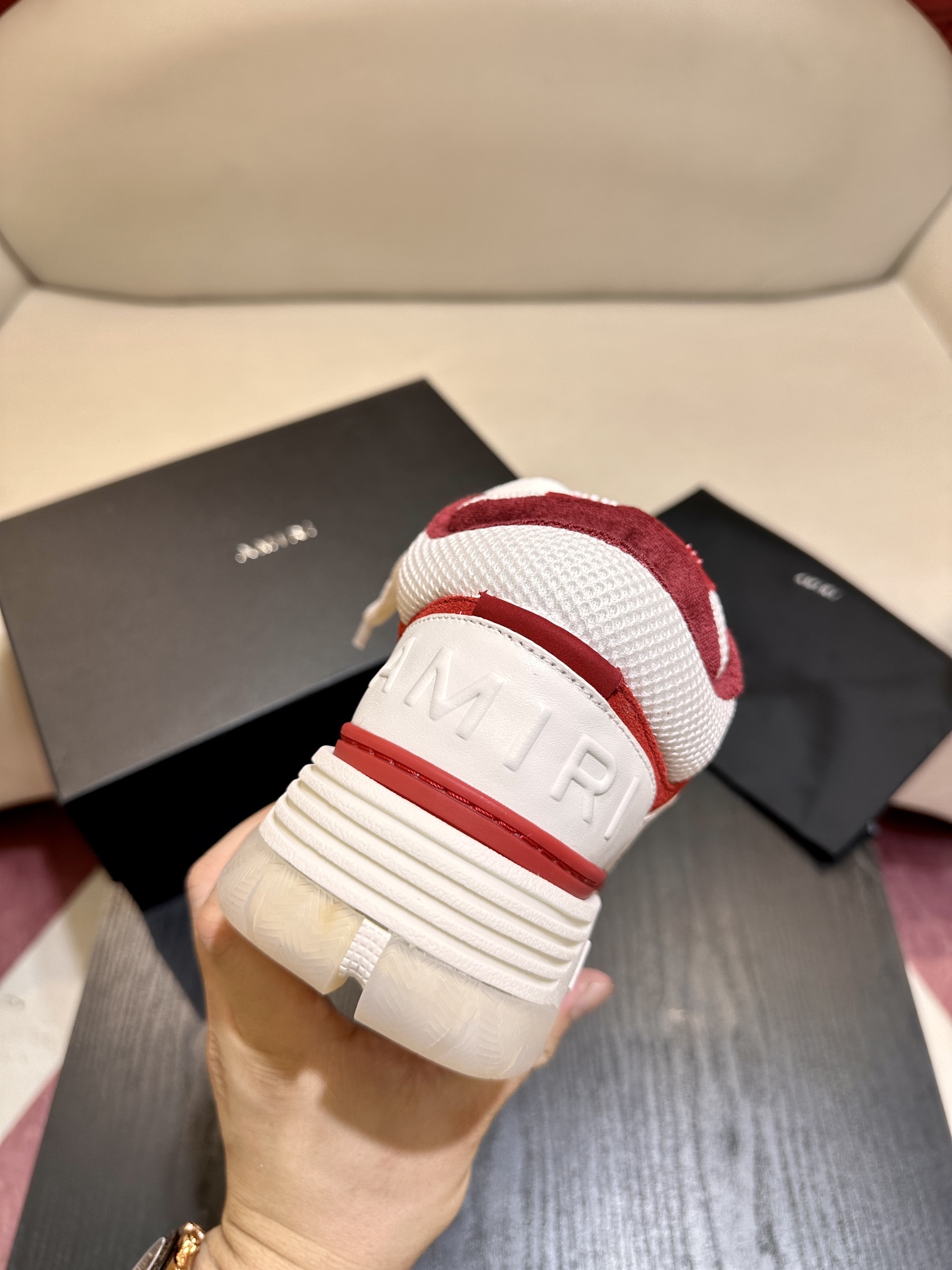 A*RI sneaker